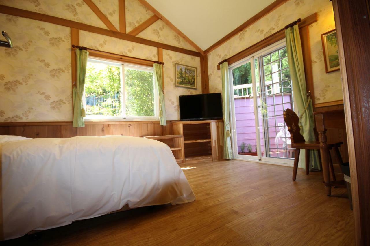 Cingjing Vienna Pleasance Cottage Renai Exterior foto